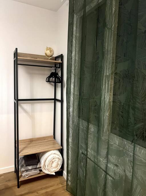 Jolie Maison Avec Courette Бурж Экстерьер фото