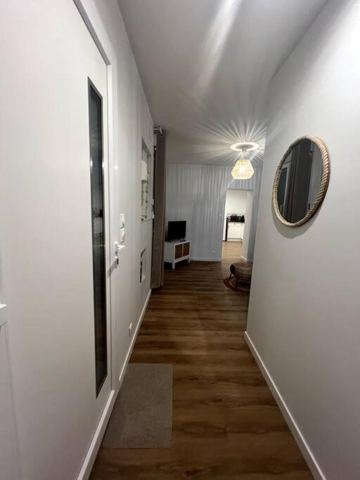 Jolie Maison Avec Courette Бурж Экстерьер фото